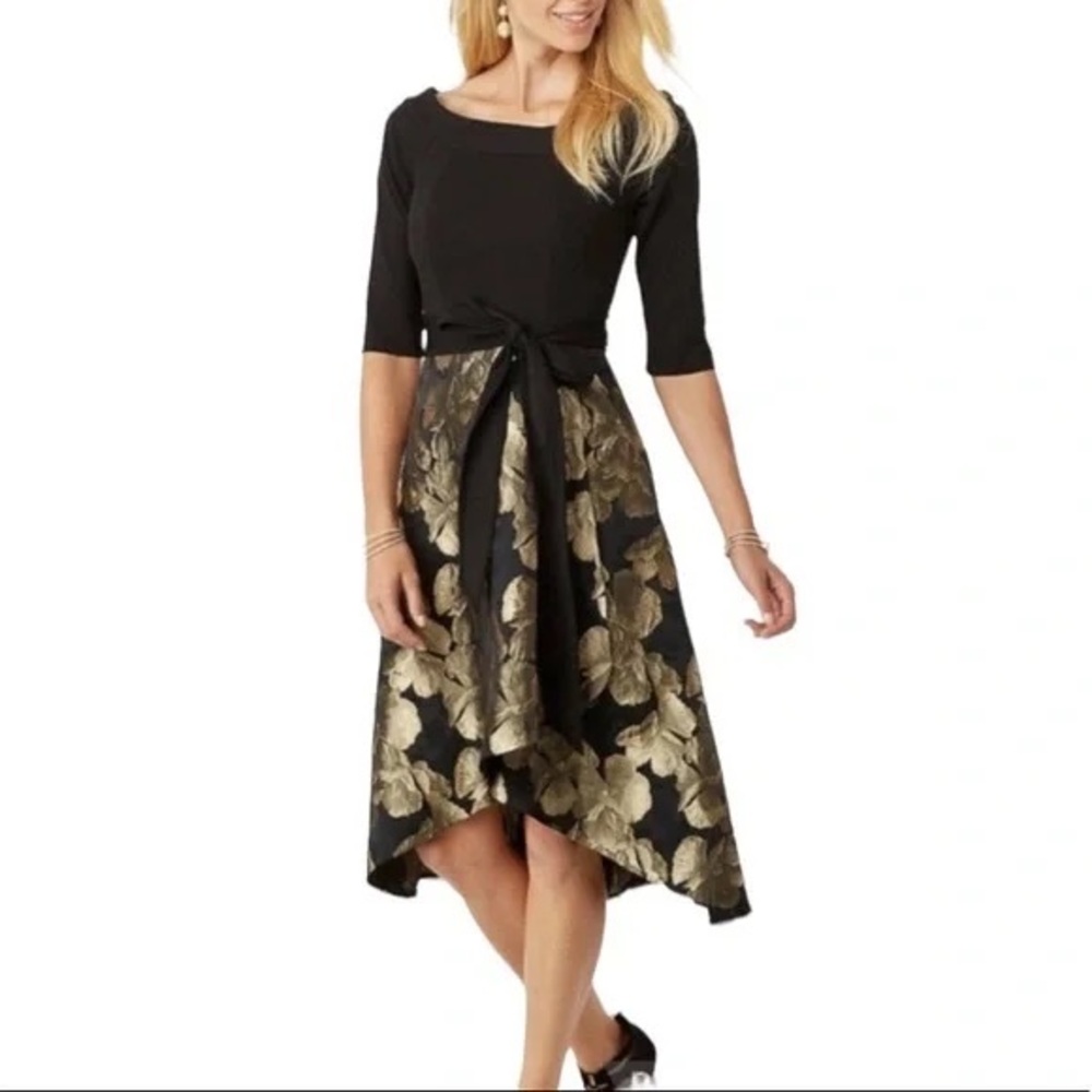 Carmen Marc Valvo dress